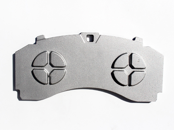 哪些原因會(huì)造成大巴鋼背出現(xiàn)磨損？